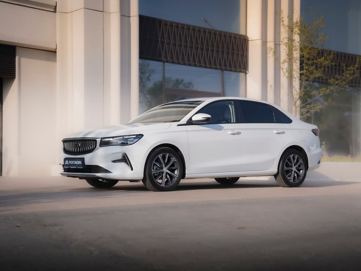 Geely Emgrand 2023
