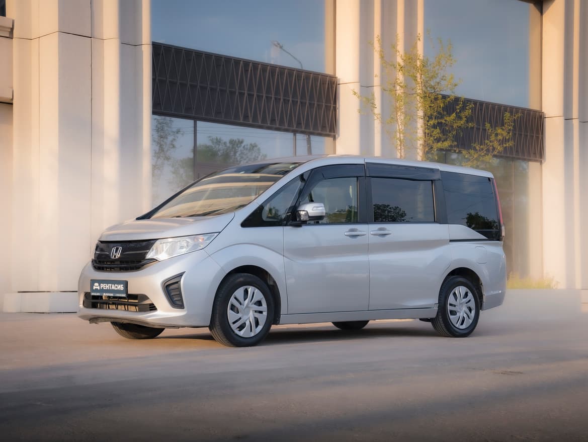 Honda Stepwgn 2018